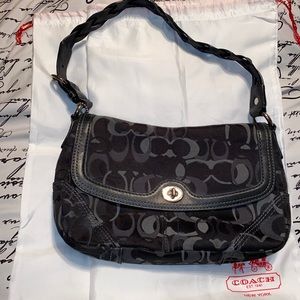 Vintage Black Signature Coach Bag Mint Condition